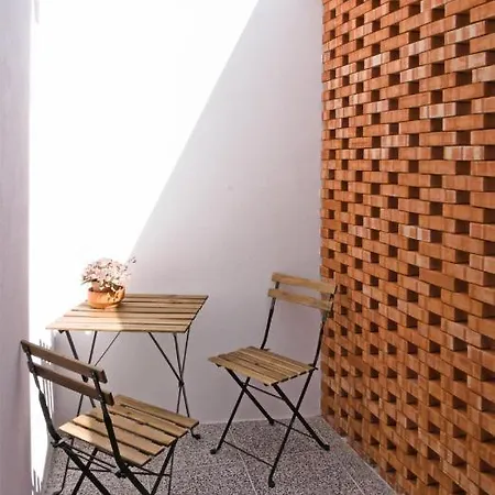 Margueda לינה וארוחת בוקר 3*