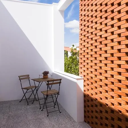 לינה וארוחת בוקר Margueda